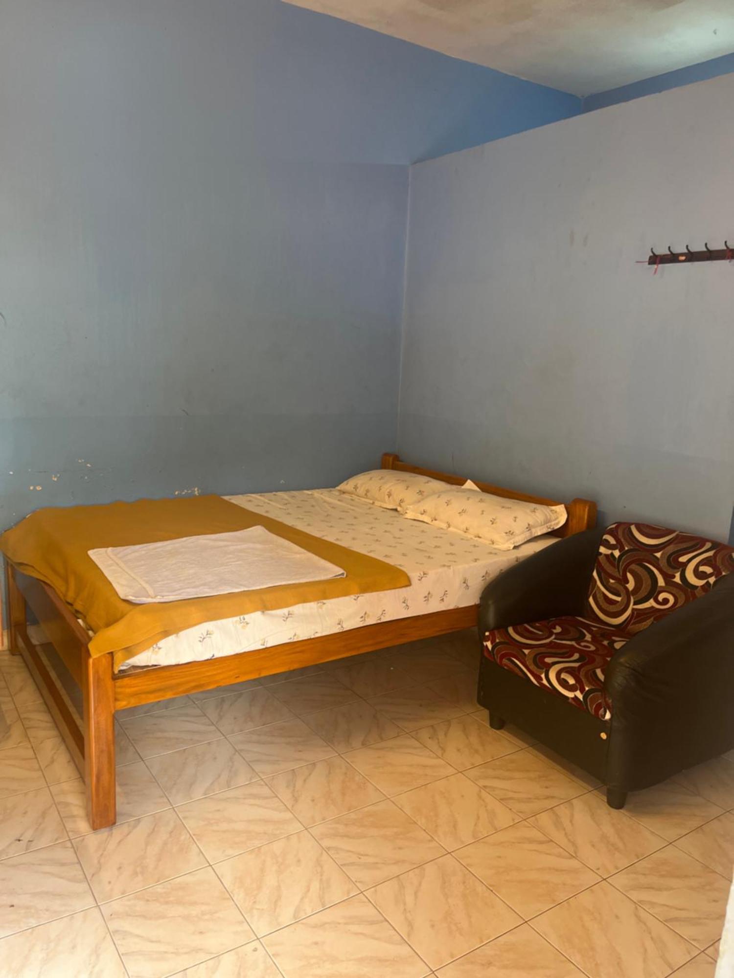Hotel Madhura เบลกวม ภายนอก รูปภาพ